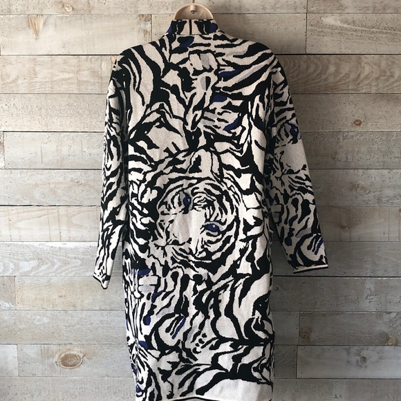 Joseph Ribkoff Tiger Print Cardigan - Picture 3 of 7